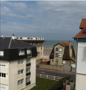 Appartement à 50 m de la plage avec WIFI et Netflix